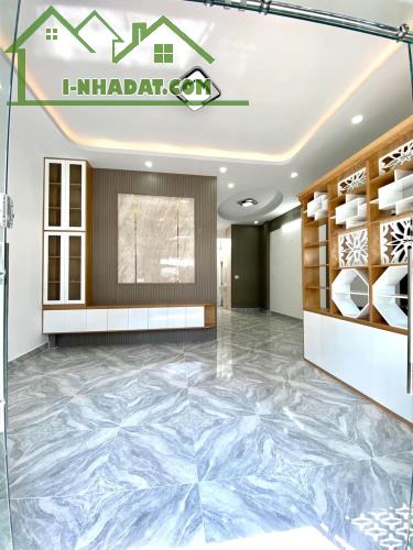 NHÀ MẶT TIỀN KD ĐƯỜNG NHỰA NHÁNH TRẦN QUANG CƠ - SÁT CHỢ NGÃ BA ĐÔNG QUANG - HIỆP THÀNH Q1 - 1