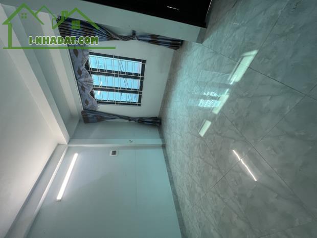 TRUNG TÂM THANH TRÌ PHÂN LÔ GẦN Ô TÔ TRÁNH 30M2 5 TẦNG MỚI XÂY 4,2 TỶ - 1