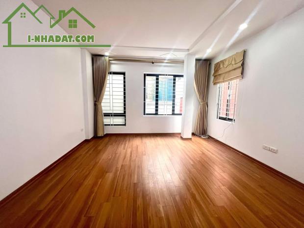 BÁN NHÀ NGÕ 103 PHÁO ĐÀI LÁNG - 35M², 5 TẦNG, NGÕ BA GÁC - GIÁ CHỈ 7.6 TỶ! - 4