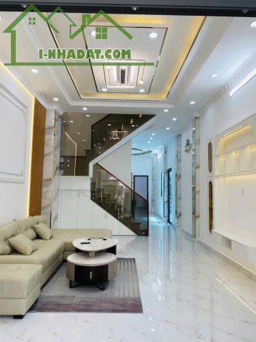 BÁN NHÀ GIÁP QUẬN 7,NHÀ NỞ HẬU TÀI LỘC, HUỲNH TẤN PHÁT NHÀ BÈ,2 TẦNG, 110M2 CHỈ 5.29 TỶ