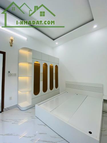 BÁN NHÀ GIÁP QUẬN 7,NHÀ NỞ HẬU TÀI LỘC, HUỲNH TẤN PHÁT NHÀ BÈ,2 TẦNG, 110M2 CHỈ 5.29 TỶ - 1