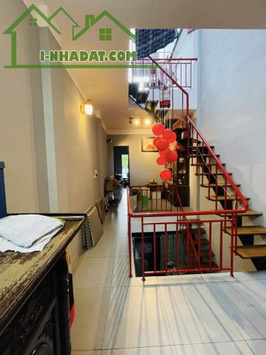 Bán nhà khu vực Hàm Long, DT 54m x 2 tầng, 3m ra mặt phố, 19.99 tỷ đồng