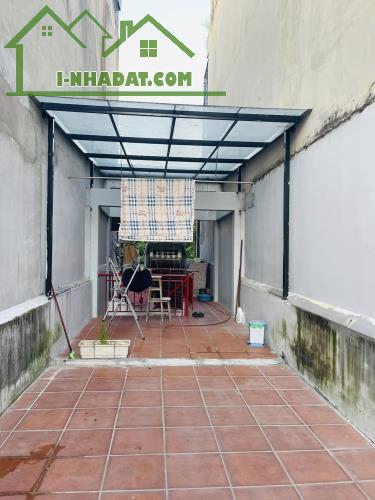 Bán nhà khu vực Hàm Long, DT 54m x 2 tầng, 3m ra mặt phố, 19.99 tỷ đồng - 1