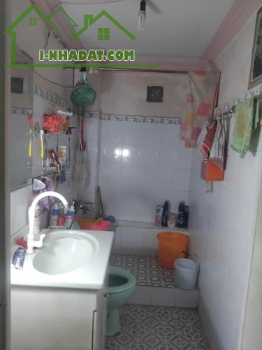 Bán nhà mặt phố( 4/7x22) Phạm Thế Hiển 3 lầu phường 6 quận 8 giá chỉ 17 tỷ - 1