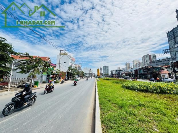 Chỉ 45 Tỷ-Bán Nhà Mặt Tiền Lương Định Của,Q2 DT:(7mx14m) 1 Trệt 2 Lầu-Ngay Góc Vòng Xoay - 5