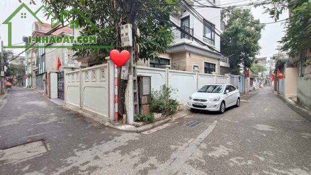 9Tỷ25 🏡NHÀ 5T MẶT NGÕ PHỐ THẠCH BÀN,Ô TÔ VÀO NHÀ 👉Bán Nhà 44m, 5 tầng MT 3.3giá 9ty25 có - 4