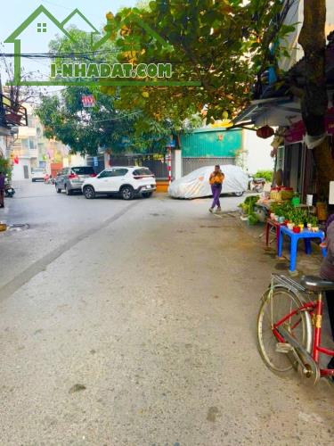 PHỐ SÀI ĐỒNG, LONG BIÊN, DT 84 M, 1 T, MT 5 M, GIÁ 10 TỶ 8, PHÂN LÔ, VỈA HÈ, Ô TÔ TRÁNH