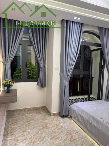 Chủ ngộp tiền cần bán gấp nhà ở đường Nguyễn Hữu Thọ, Tân Hưng,quận 7 - 3