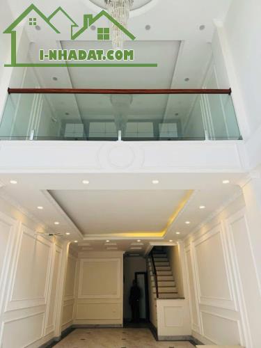 MẶT PHỐ KINH DOANH ĐÀM QUANG TRUNG CỔ LINH 51M2 x 7T VỈA HÈ THANG MÁY. 16,85TỶ - 3