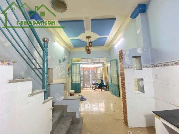 Cho thuê nhà Hẻm Xe Hơi 1 Trệt 2 Lầu Trường Chinh P12 Tân Bình