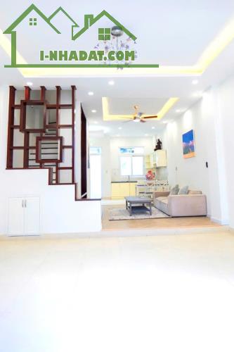 Siêu Phẩm, Thảo Điền, Quận 2, Mặt Tiền Thu Nhập 1.2ty, 1 năm, 4 tầng, chỉ 14ty hơn - 1