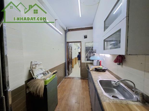 Bán nhà mặt phố Hàng Bài 90m 2 tầng,mặt tiền 3.6m,68 tỷ.Vỉa hè,kinh doanh. - 2