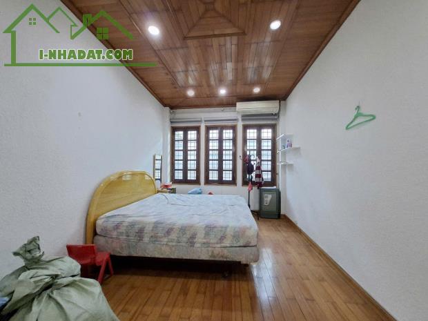 Bán nhà mặt phố Hàng Bài 90m 2 tầng,mặt tiền 3.6m,68 tỷ.Vỉa hè,kinh doanh. - 3