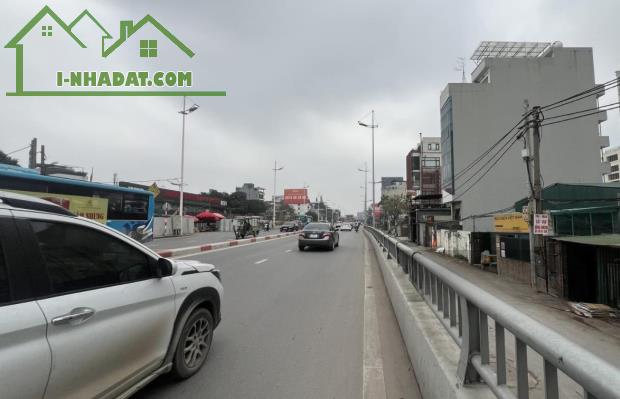 BÁN ĐẤT MẶT PHỐ ÂU CƠ, TÂY HỒ,HÀ NỘI, DIỆN TÍCH 300M2, MẶT TIỀN 10M2, VEW HỒ