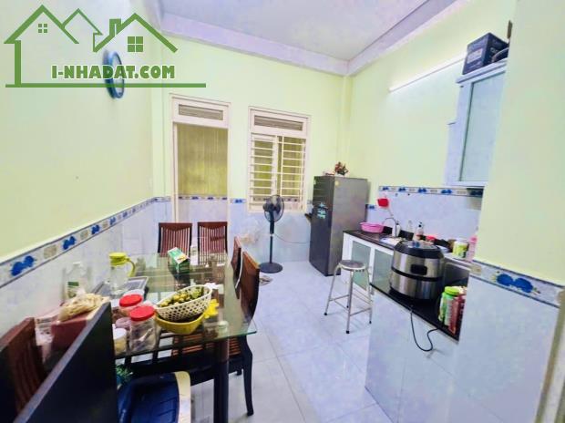 Bán nhà đẹp Phạm Văn Hai, Tân Bình, 4 Tầng, 4PN, 4WC, giáp quận 10, Công viên Lê Thị Riêng