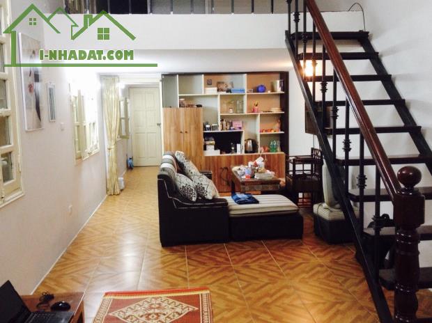 Cho thuê căn hộ khép kín tầng 3 tại khu tập thể BV 354, ngay đầu ngõ 29 phố Đội Nhân - Ba