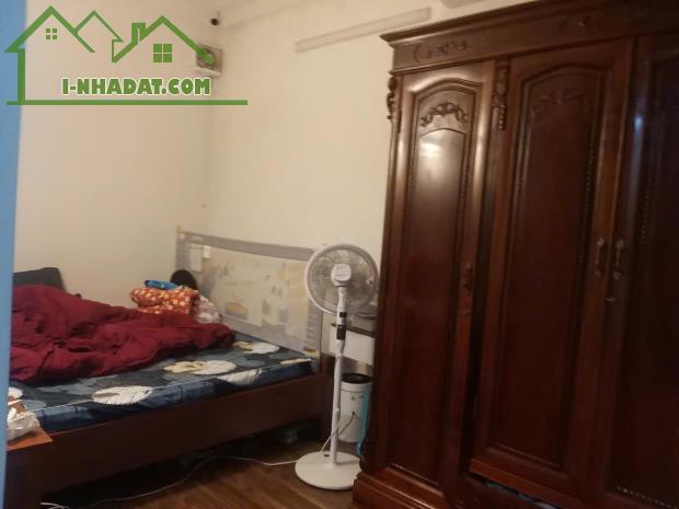 Bán gấp căn hộ tập thể Thành Công, Ba Đình, DT 58m2, 2 ngủ đẹp, gần mặt phố - 1