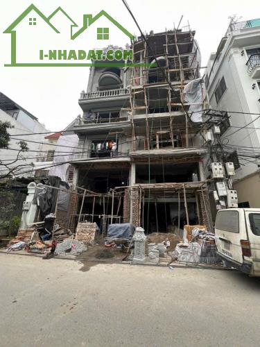 Bán Nhà Thạch Bàn 80m x 7T Thang Máy, ÔTô Tránh Vỉa Hè, Cạnh Công viên