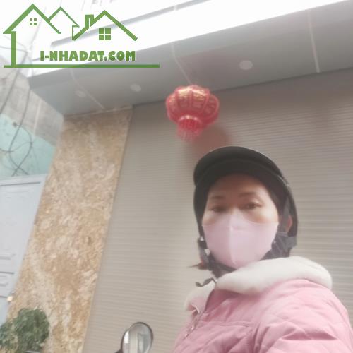 Cần bán gấp căn 36m 5 tầng ngọc hồi ,3 ngủ, 1 phòng thờ.1 phòng khách,5.9 tỷ lh:0972118418 - 2