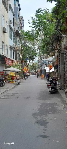 Bán đất tặng nhà Cấp 4 ngõ ô tô Phố Trương Định, 67.9m2, mặt tiền 7.48m2, giá chào 230tr - 1
