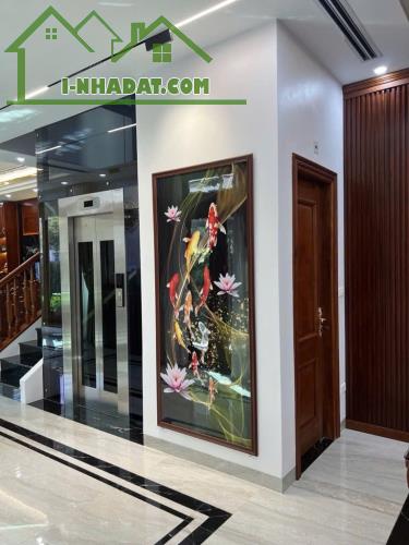Mặt phố Linh Lang - kinh doanh - vỉa hè - 76m chỉ 28 tỷ - 2