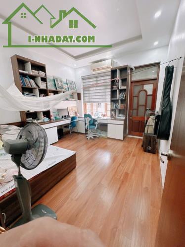 Bán Nhà Hàng Xóm Thái Hà, q. Đống Đa, 8 Tỷ, 3 Ngủ, Dân Trí, Ở Tuyệt