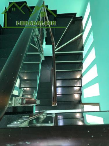 Bán nhà Mặt tiền Nguyễn Thái Bình - ngay khu K300, 4x18m, 3 tầng, HĐT 40tr,  18.8 tỷ. - 3