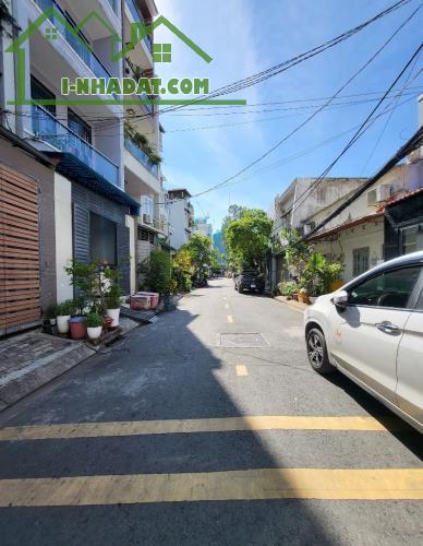 Mặt tiền đường nhựa 6m, 52 Nguyễn Thị Thập Bình Thuận Q7, 3 tầng ngang 5.35x13m chỉ 8.6 tỷ