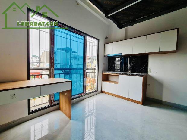 BÁN CHUNG CƯ MI NI TRIỀU KHÚC, 12 PHÒNG KHÉP KÍN, DOANH THU 60TR/THÁNG 47M2 GIÁ HƠN 12 TỶ - 4