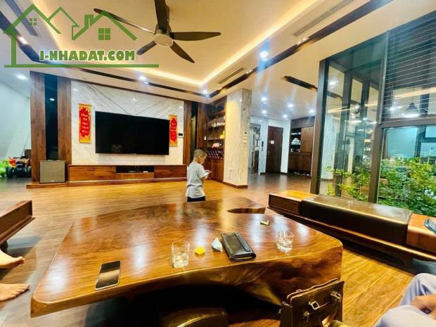 Bán nhà KĐT Louis Đại Mỗ, Nam Từ Liêm, Dt 220m2, 5 tầng, nhà mới đẹp.