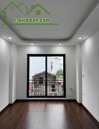 🏠 NHÀ Ô TÔ ĐẬU CỬA, 39m², GIÁ NHÌN 3.05 TỶ - CƠ HỘI ĐẦU TƯ TIỀM NĂNG CAO TẠI PHỤNG CHÂU - 3