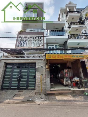 Mặt tiền đường Trần Thánh Tông, nhà 3 tầng, 4x16m chỉ 7,8 tỷ