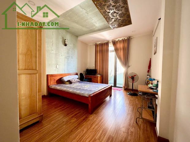 Mặt tiền đường Trần Thánh Tông, nhà 3 tầng, 4x16m chỉ 7,8 tỷ - 2