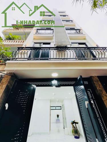 CĂN HỘ DỊCH VỤ - DOANH THU 1,2 TỶ- PHỐ HOÀNG CẦU 65M2 - 7 TẦNG - THANG MÁY - 5.5M MẶT TIỀN
