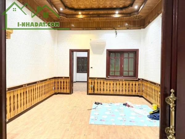 Bán Căn Mặt Phố Nguyễn Văn Cừ, Long Biên Nhỉnh 30Tỷ. 115m2, 4T Vỉa Hè, Kinh Doanh - 1