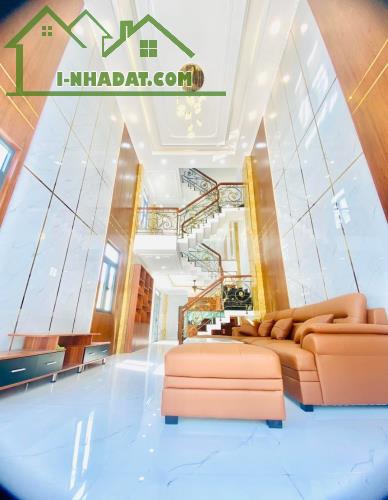 Bán nhà 5 tầng - Căn góc- ngay chợ Hiệp Bình ( Ngang 6m Dài 19,5m ) - 2