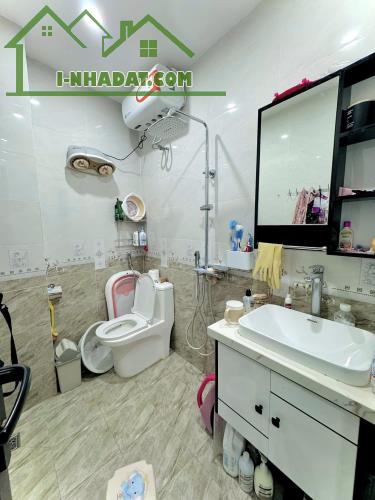 BÁN NHÀ NGUYỄN TRÃI - THANH XUÂN - 36M2 x 6T - MT 3.8M - 7.95 TỶ - NGÕ SH QUAY ĐẦU