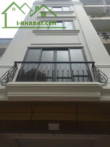 Bán nhà Vạn Phúc 30/33m2 5 tầng sân riêng 20m,ô tô đỗ 10m ,giá 6,3 tỷ có thương lượng .