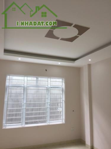 Bán nhà Vạn Phúc 30/33m2 5 tầng sân riêng 20m,ô tô đỗ 10m ,giá 6,3 tỷ có thương lượng . - 2