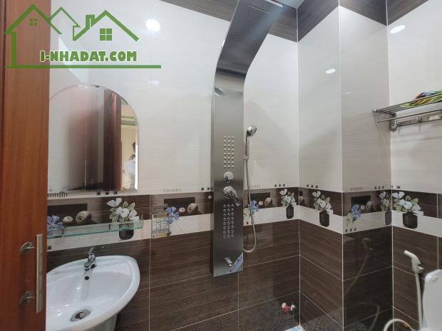 NHÀ MẶT TIỀN GÒ DƯA, 92M2, 5 TẦNG, 6PN, TẶNG NỘI THẤT XỊN SÒ, CÓ VỈA HÈ, CHỈ 13.8 TỶ. - 4