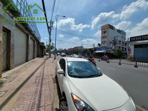 Bán nhà mặt phố tại Tô Ký, Thới Tam Thôn, Hóc Môn, giá tốt chỉ 25 tỷ, 300m2, ngang hiếm 9m - 5