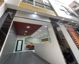 Bàn Nhà Phố Gần Chợ Hà Đông, Ô Tô Dừng đỗ 15m, DT 37m, 4 tầng, 3 PN, Giá 8.6 Tỷ, Tây Bắc