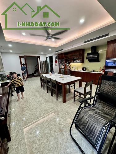 Gấp Gấp! Nguyễn Phúc Lai, 93m, mặt tiền 5m, giá chỉ 27,1 tỷ, vỉa hè, ô tô tránh, ở ngay - 1