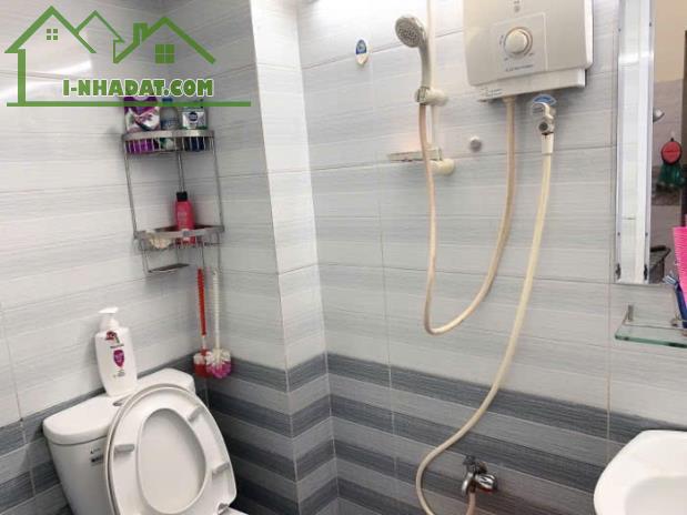 Bán nhà bình thạnh, hẻm 2m, 47m2, 2 tầng, gần chợ bà chiểu, giá 5.x tỷ - 3