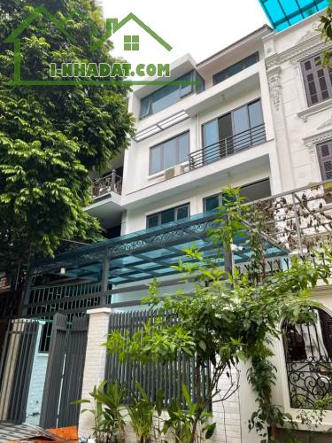 Bán Nhà Bồ Đề, Long Biên, Ô Tô, 2 mặt tiền, 90m2, 4 tầng, 14 tỷ nhỉnh.