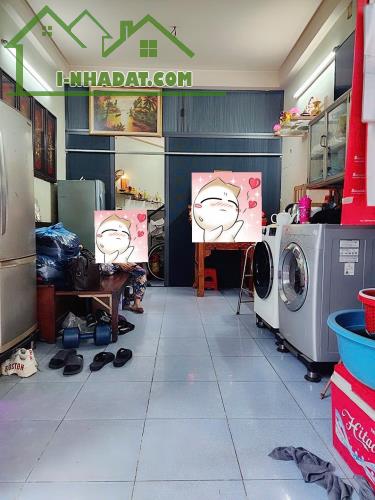 (S387) BÁN CĂN NHÀ SÁT SÂN BAY TÂN SƠN NHẤT - PHƯỜNG 4 - TÂN BÌNH 👉GIÁ NHỈNH 4T. ✅ Hẻm x