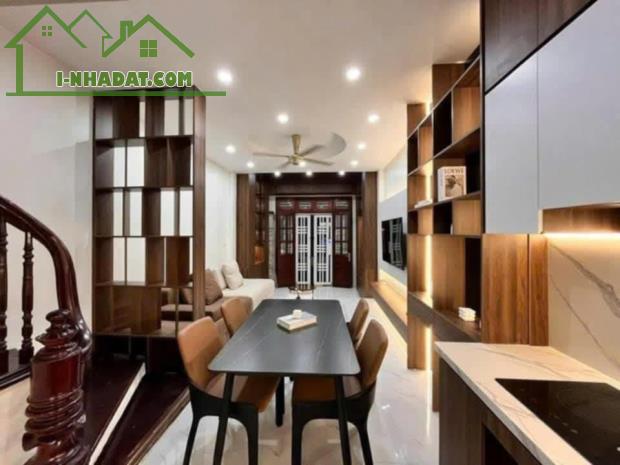 NHÀ ĐẸP TRẦN PHÚ - NỘI THẤT XỊN - FULL CÔNG NĂNG. - 2