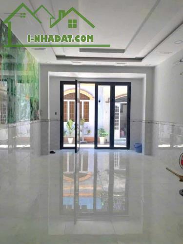 Nhà ô tô đỗ cửa, gần C/c Ruby Nguyễn Sỹ Sách, 4.65 tỷ - 4