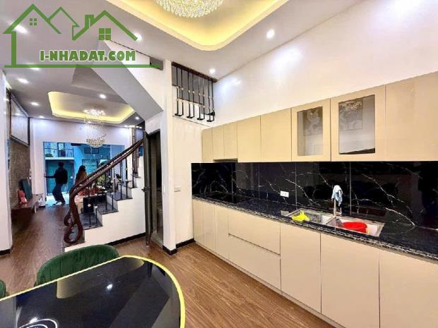 *Cần bán căn Nhà riêng Phố trần khát chân. Quận Hai bà trưng, Nhà mới đẹp lung linh như hì - 1