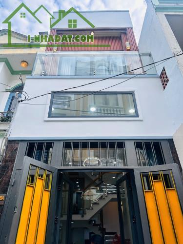 BÁN NHÀ TUYỆT ĐẸP 3 Phòng Ngủ HẺM MỘT TRỤC PHẠM VĂN BẠCH, P15, TÂN BÌNH. GIÁP SÂN BAY